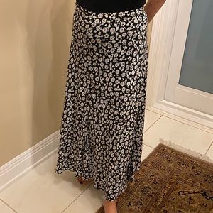 Zara Maxi Flowy Skirt Black and White Floral Print